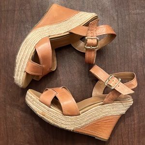 BCBG Paris Platform Shoes Size 9